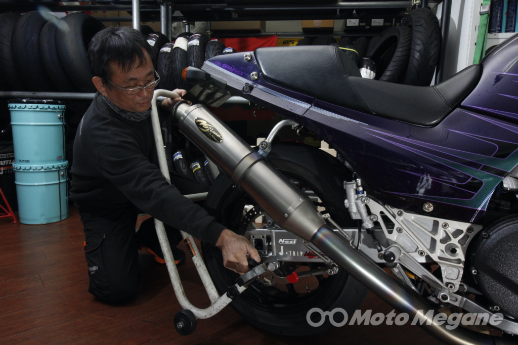 J-Tripメンテナンススタンドの比較画像