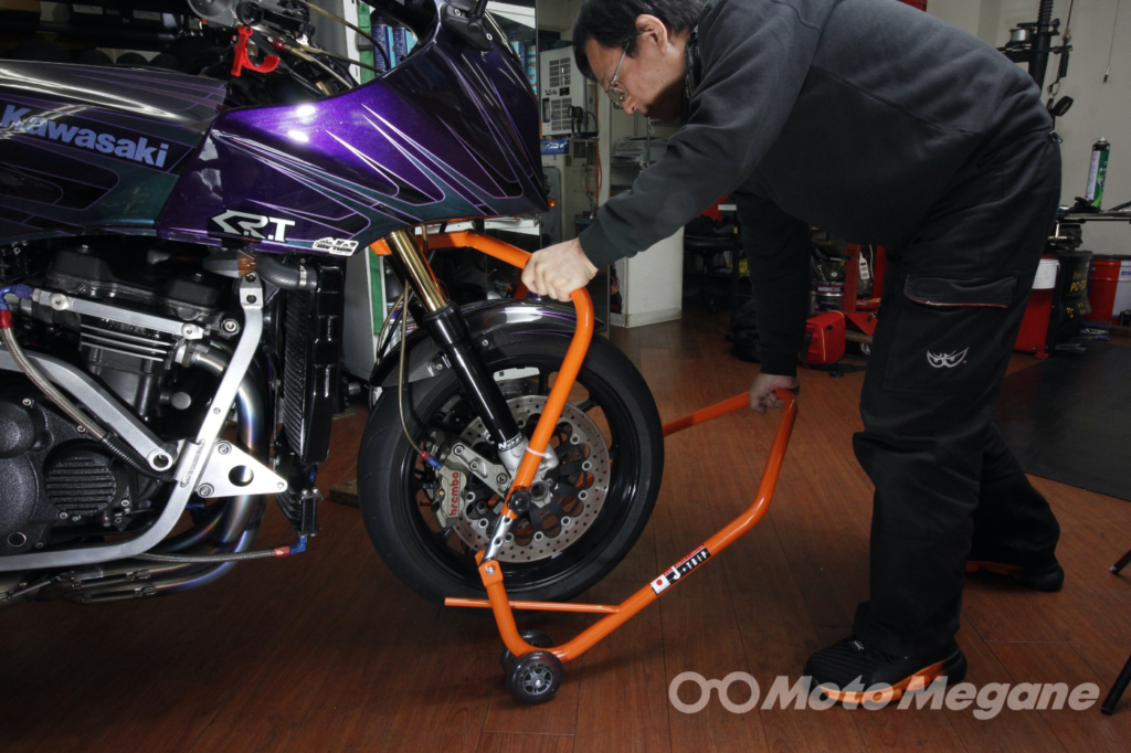 J-Tripメンテナンススタンドの比較画像