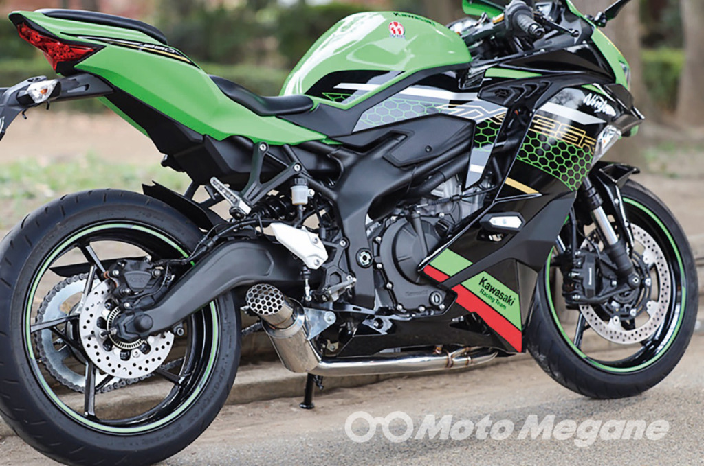 SP忠男 Ninja ZX-25R用POWER BOX FULLの写真