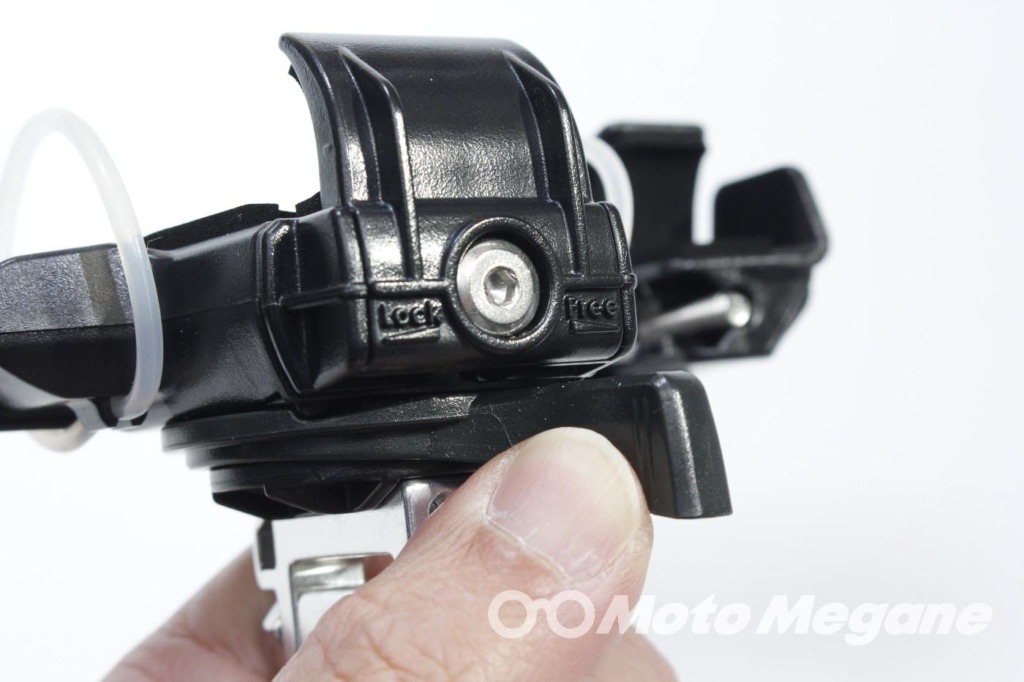 DAYTONAバイク用スマートフォンホルダー3クイックタイプの写真