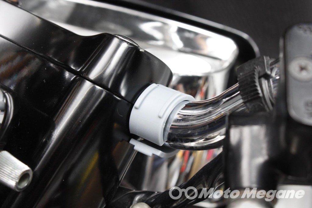 DAYTONAバイク用スマートフォンホルダー3クイックタイプの写真