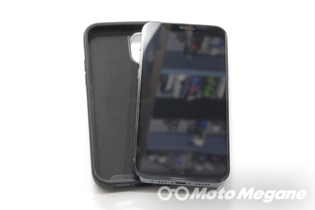 Quad Lock HANDLEBAR MOUNT V2 & 衝撃吸収ダンパーQLA-VDM & CASE FOR IPHONE12/12PROの写真