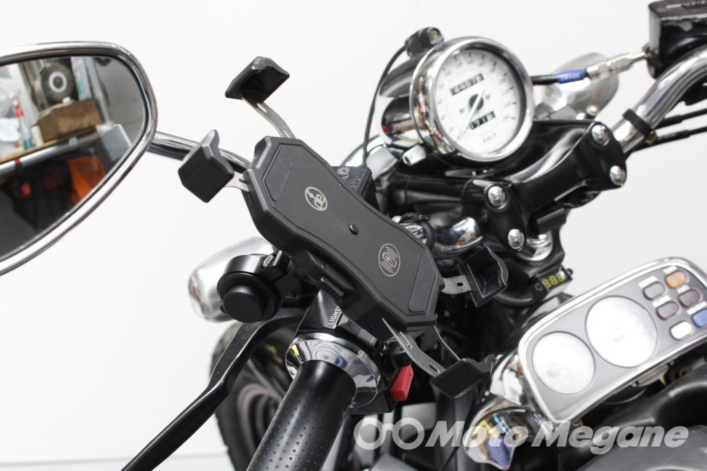 DEF ワイヤレスチャージ&ワンプッシュホルダーBIG DEF-MS3の写真