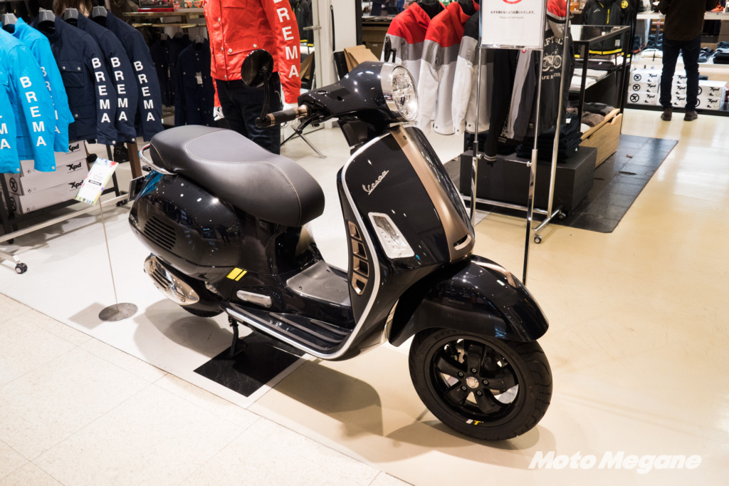 店内にはベスパも展示されていました