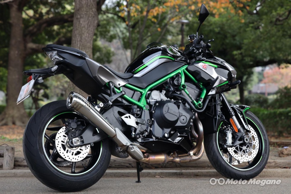 Kawasaki Z H2用スリップオンマフラー SP TADAO「Z H2 POWERBOX」の写真