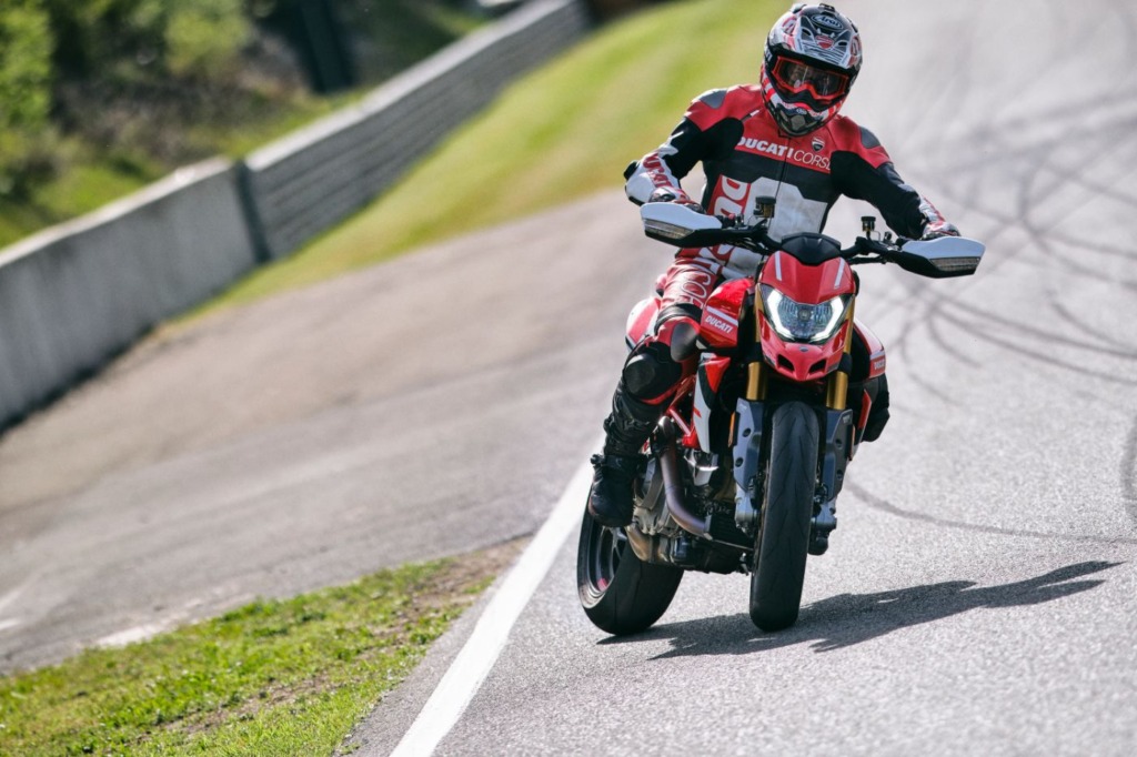 hypermotard950