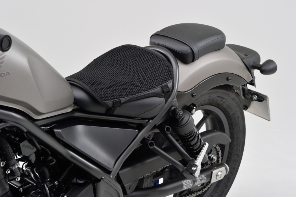 HONDA Rebel250に装着