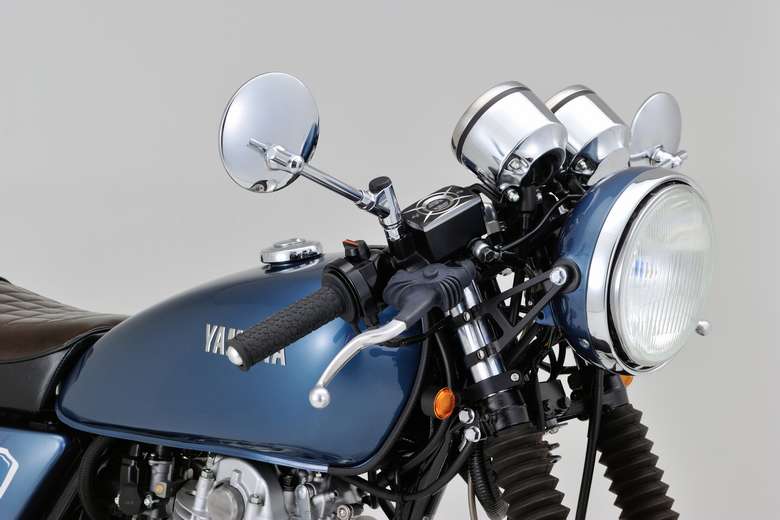 25220：SR400取付例