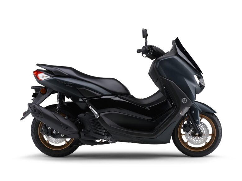 「NMAX155 ABS」マットダークグリーン