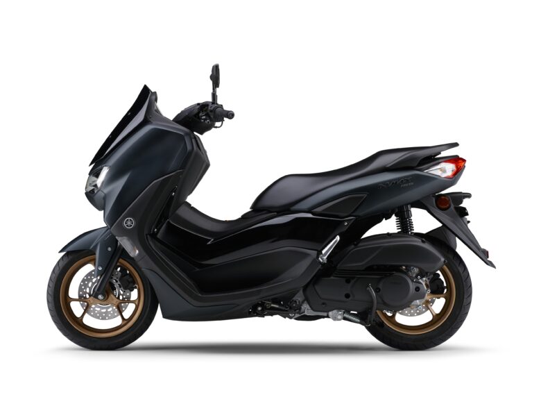 「NMAX155 ABS」マットダークグリーン