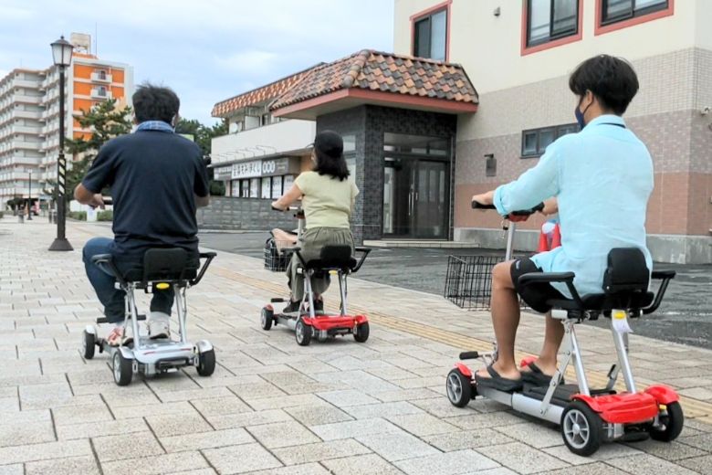 老若男女200人以上がEVモビリティを体験試乗