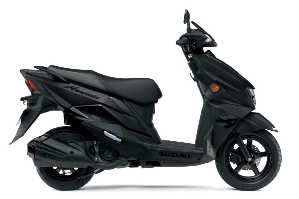 「アヴェニス125」のカラーリングは3色