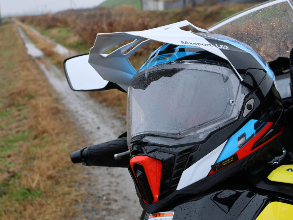 LS2のエクスプローラーFで雨天走行テスト