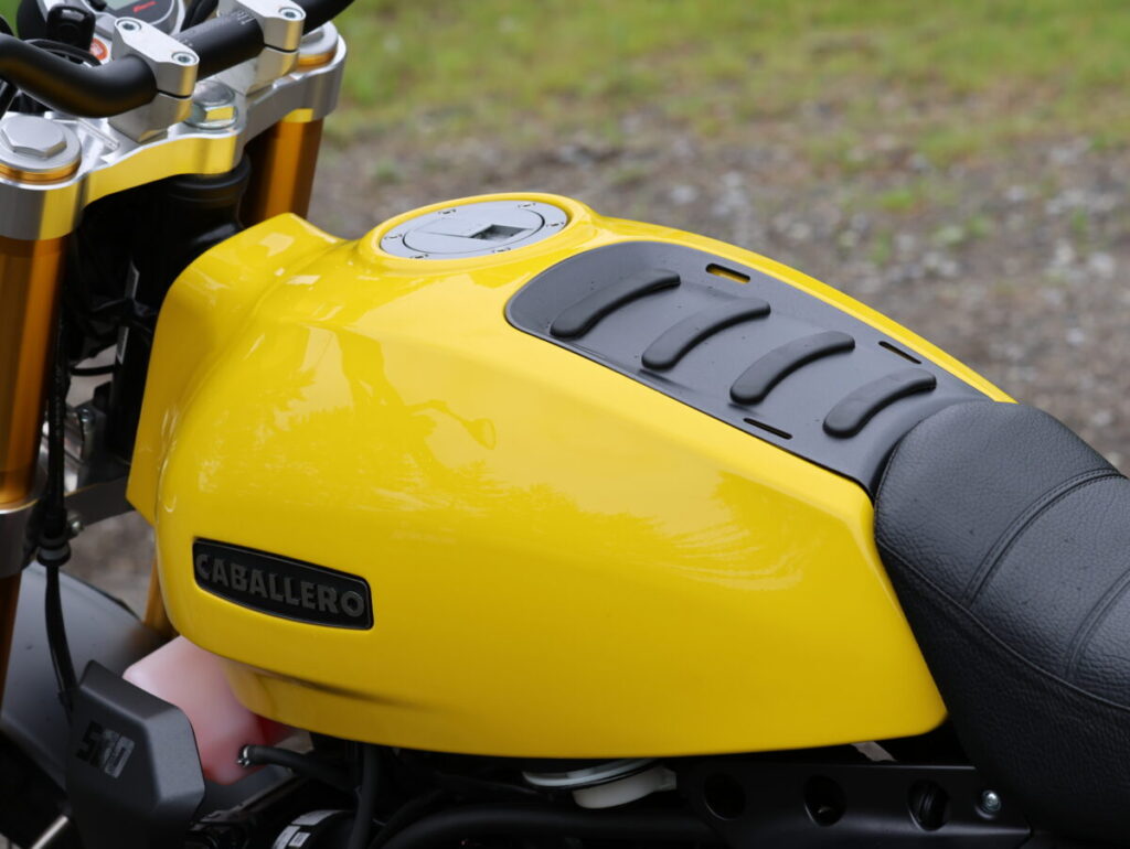 ファンティックのキャバレロスクランブラー500のディティール