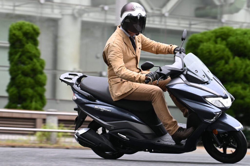 通勤通学に便利なスズキ・バーグマン125EX