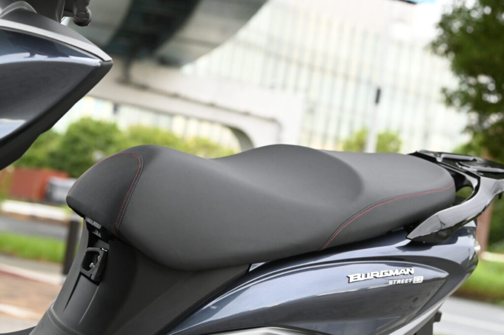 スズキ・バーグマン125EXのディティール