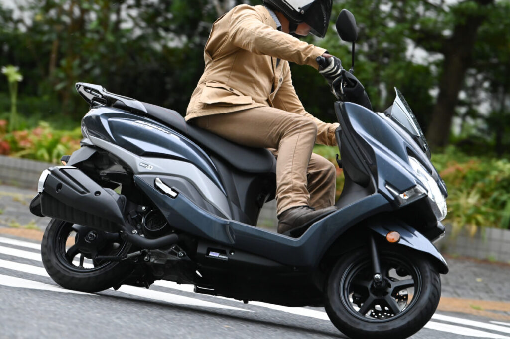 通勤通学に便利なスズキ・バーグマン125EX