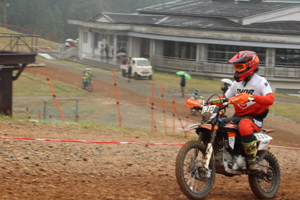 2022JNCCwexWest朽木スキーリゾートで90テーピングFLでコトイライダーがPT125で1位入賞