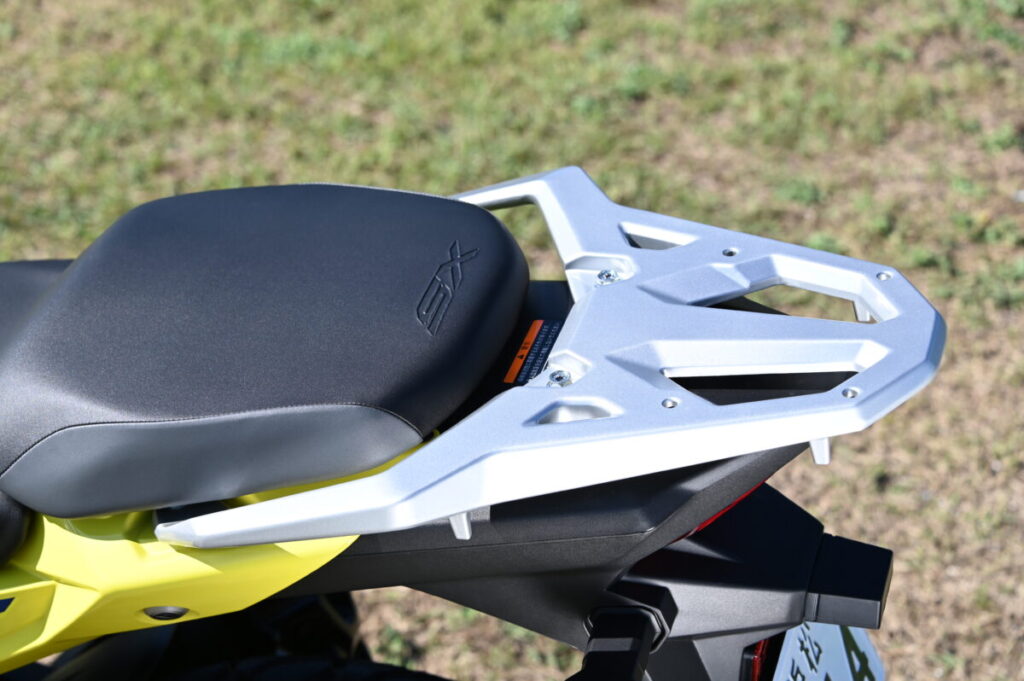スズキ・Vストローム250SXのディティール