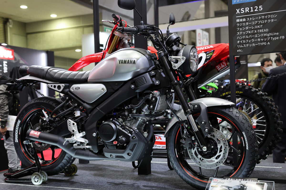 2024XSR125ストレート