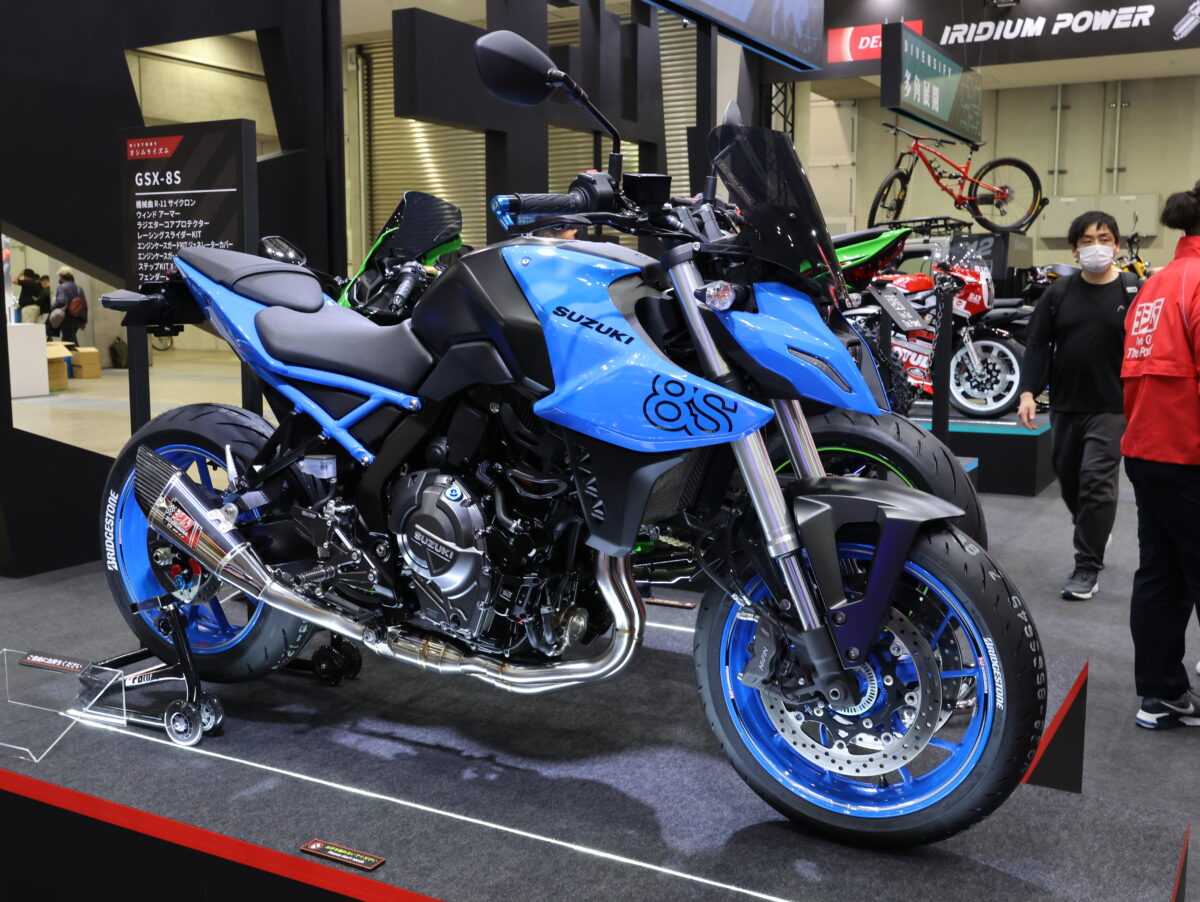 GSX-8S/8R用のパーツも多数リリース