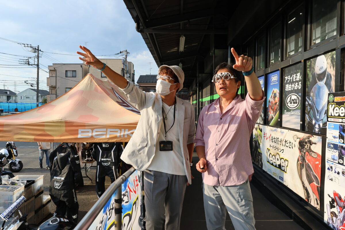 檜垣さんいわく、見やすくする色の調整がポイントとのこと。検眼の結果、普段使っているメガネよりも度は弱めで作ることが決定した。
