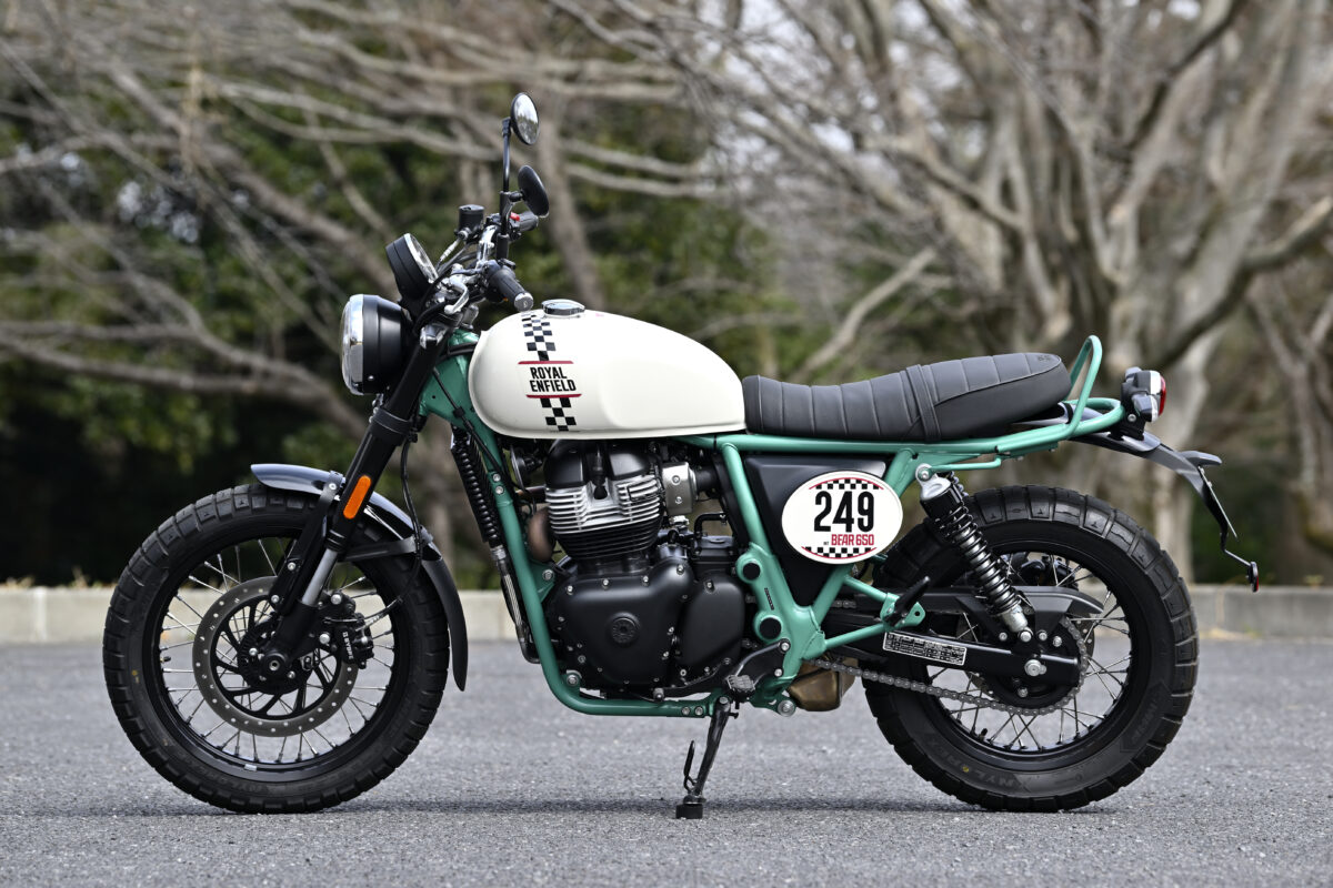 ロイヤルエンフィールド・ベア650。特別カラーエディション「トゥー・フォー・ナイン(Two Four Nine)／価格：1,015,300円（税込）