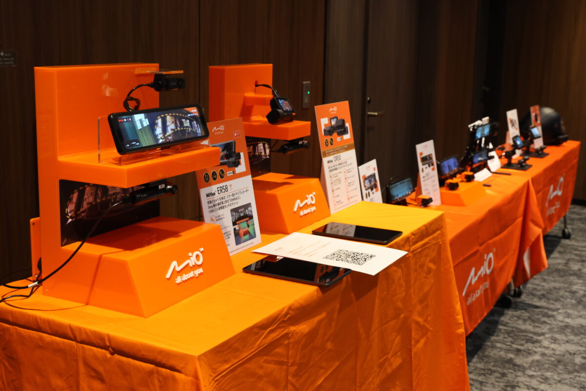 2輪用ドライブレコーダーだけでなく、四輪用のドライブレコーダーも手がけているMiTACデジタルテクノロジー社の商品群。