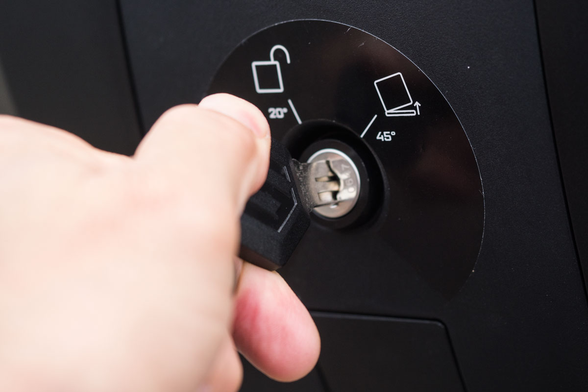 シールドL上蓋の開閉操作