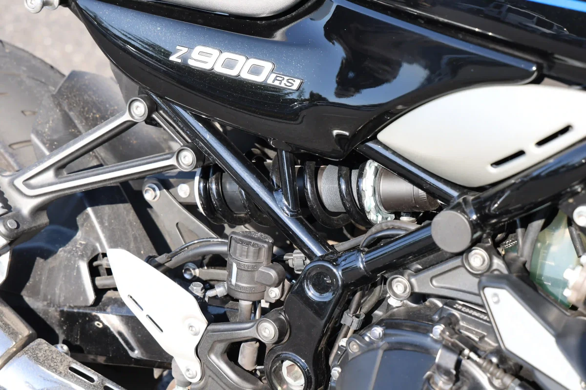 Technix Demo Day Technix 25mmローダウン KAWASAKI Z900RS